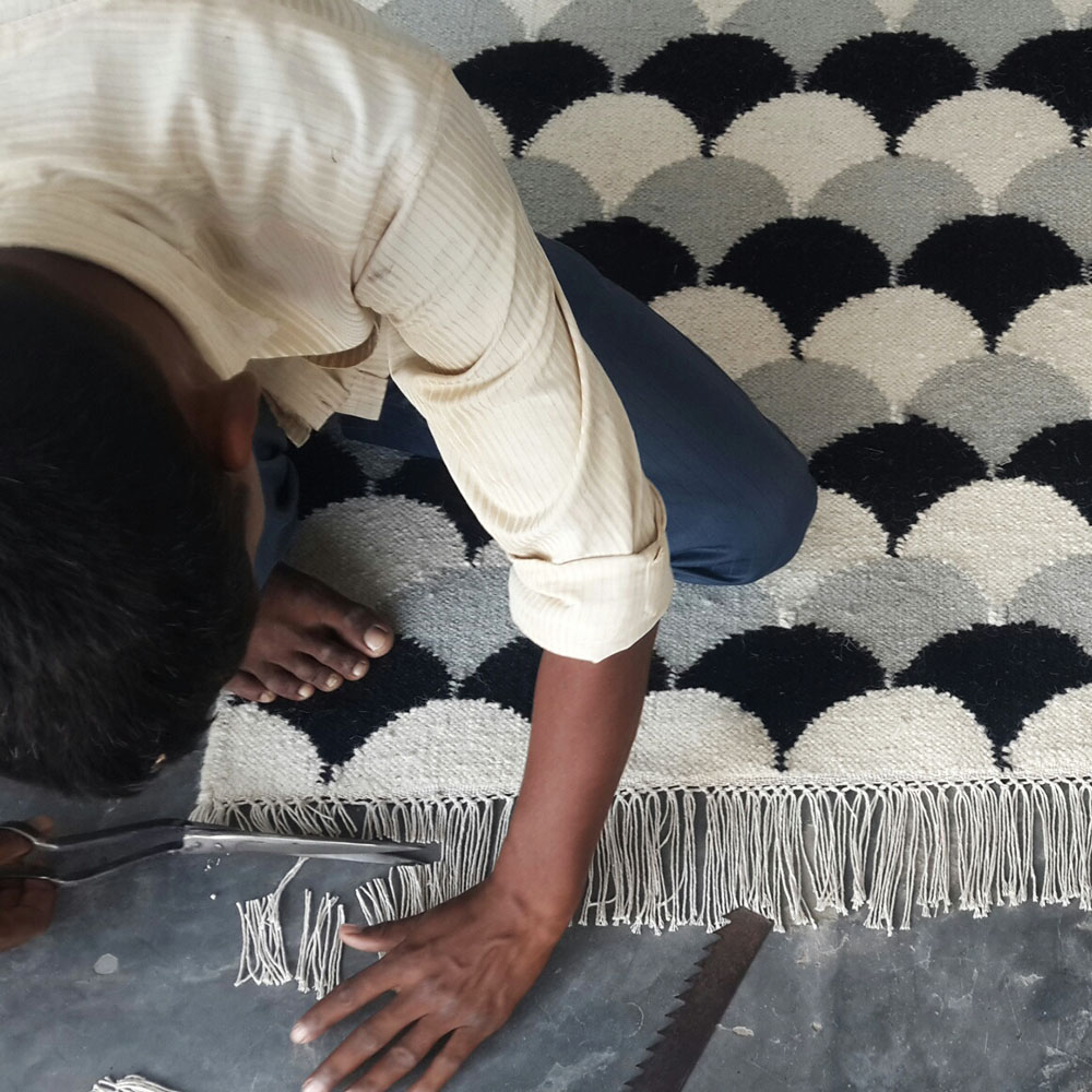 STORY Making fair rugs at MUMs workshop in India