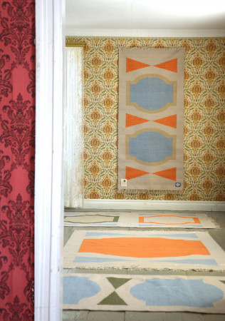 HANNA ANONEN design eettinen matto mums kokoelma finnish contemporary colours joy highend sustainable carpet Nordic interior Scandinavianstyle colours ryijy interior HANNA ANONEN design eettinen matto mums kokoelma finnish contemporary colours joy highend sustainable carpet Nordic interior Scandinavianstyle colours ryijy interior