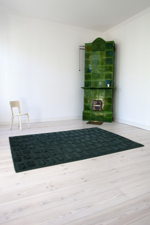 tummamatto kaakeliuuni teresa moorhouse finnish design rug mums tummamatto kaakeliuuni teresa moorhouse finnish design rug mums