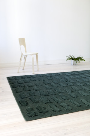 tummamatto tuoli teresa moorhouse finnish design rug mums tummamatto tuoli teresa moorhouse finnish design rug mums