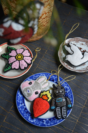 bunny rauhankyyhky dove peace robot rose ruusu decor hanging koriste mums finnish hr bunny rauhankyyhky dove peace robot rose ruusu decor hanging koriste mums finnish hr