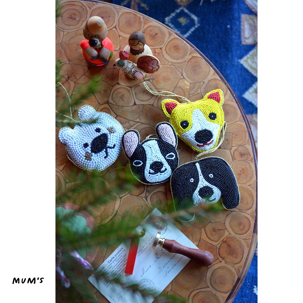 Neljä koirakaverusta